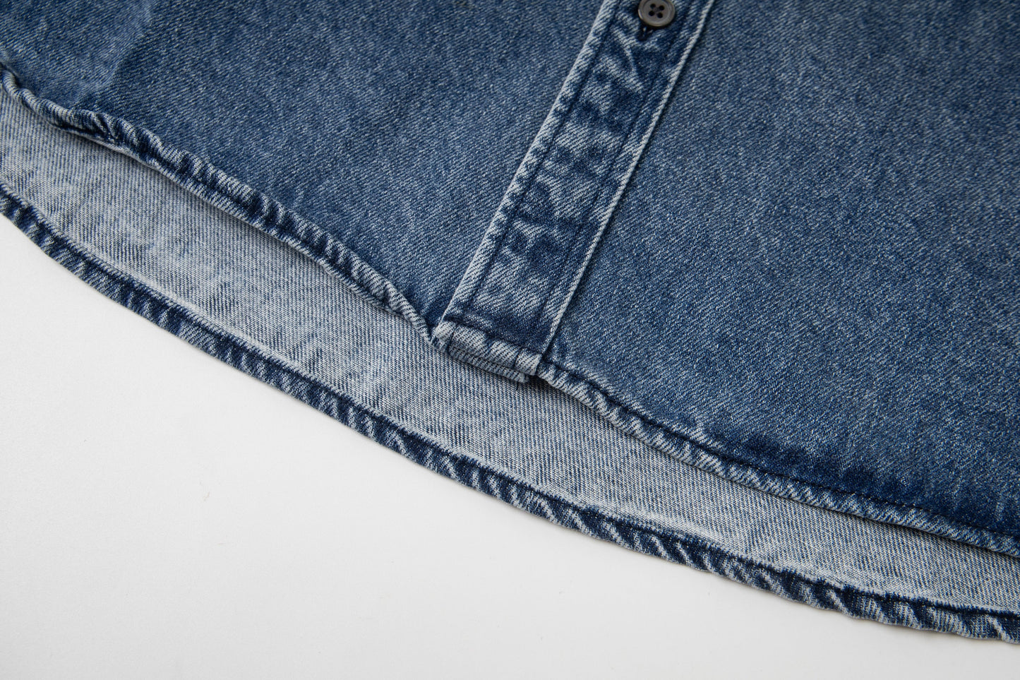 Ami Heart Logo Embroidered Denim Shirt 852